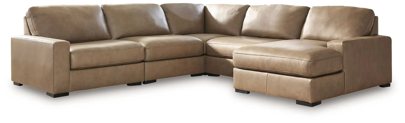 Veronella - Sectional by Unique Piece Furniture