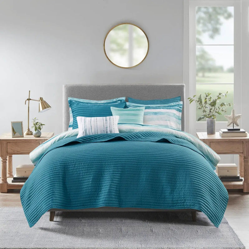 8 Piece Printed Seersucker Comforter and Quilt Set Collection Aqua King/Cal King by HouseOfZazla