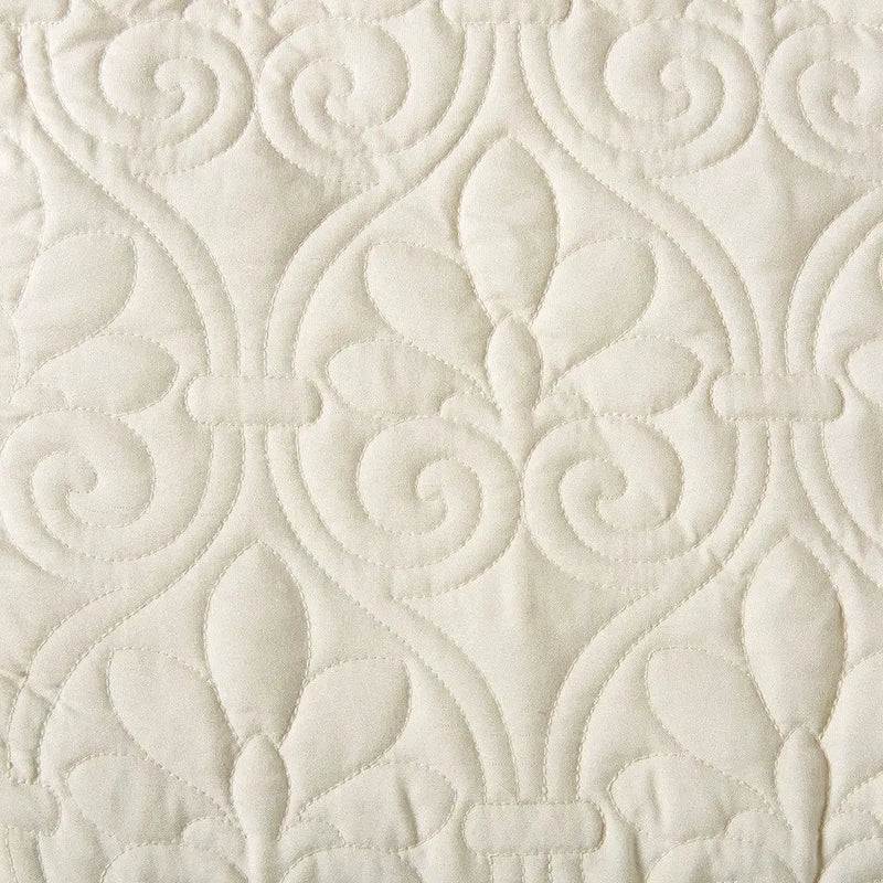 3 Piece Split Corner Pleated Quilted Bedspread by HouseOfZazla