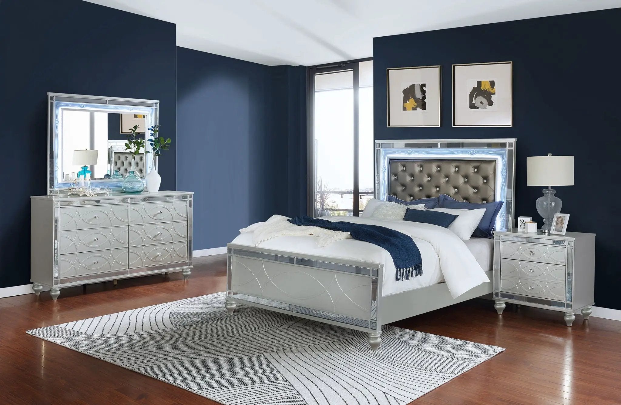Gunnison 4-piece Eastern King Bedroom Set Silver Metallic by Unique Piece Furniture