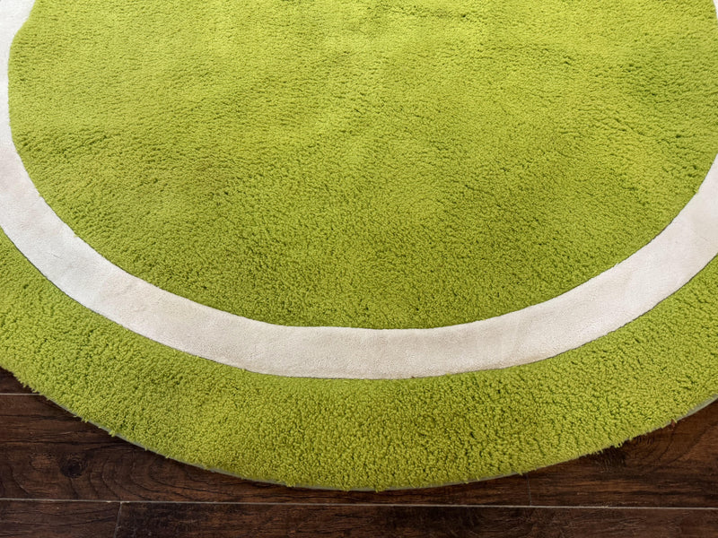 Large Round Rug 9x9, Vintage Retro Design, Lime Green by Jewel Rugs