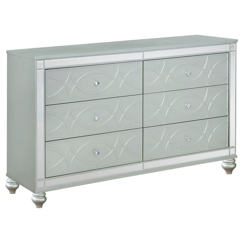 Gunnison 4-piece Queen Bedroom Set Silver Metallic by Unique Piece Furniture