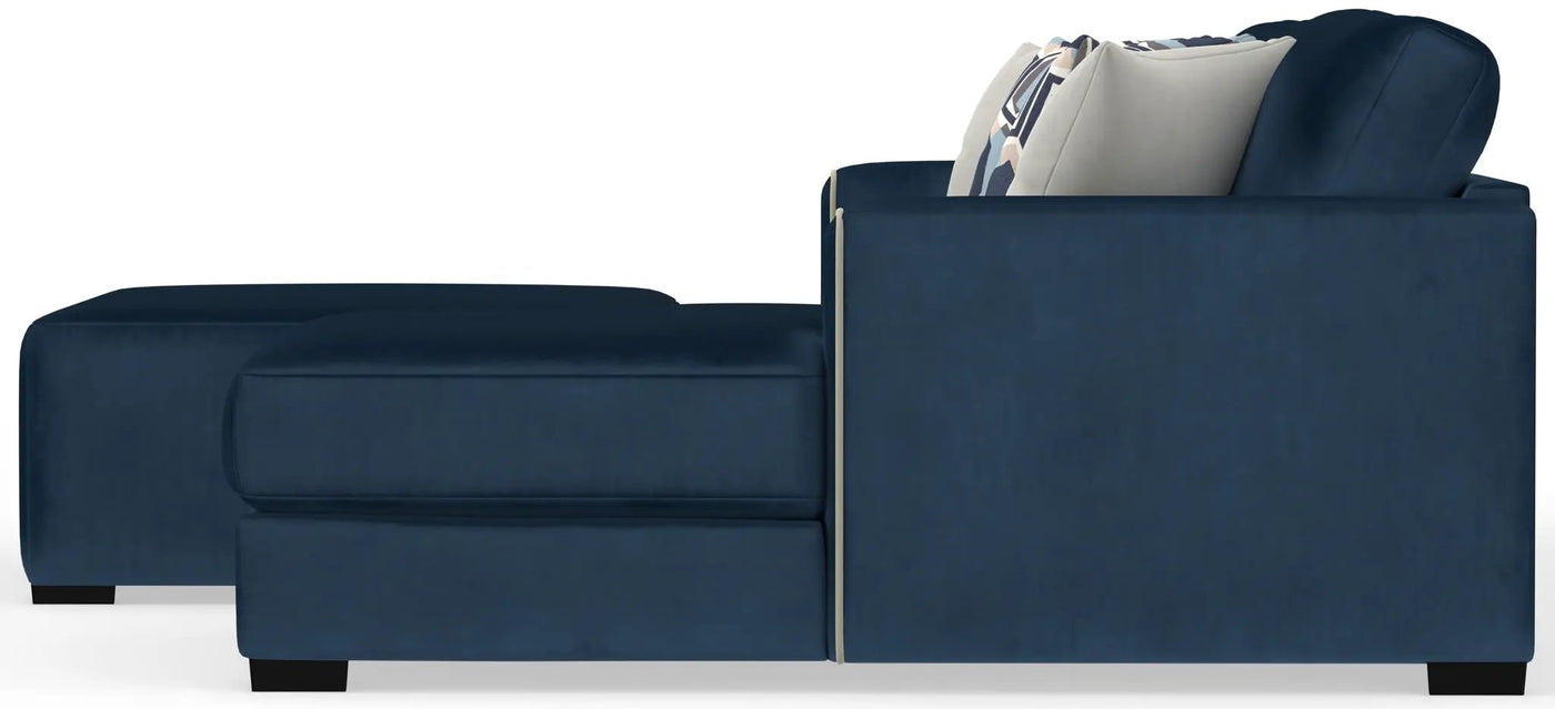 Jetson - Sectional With Comfort Coil Seat Cushions, Included Accent Pillows & Cocktail Ottoman by Unique Piece Furniture