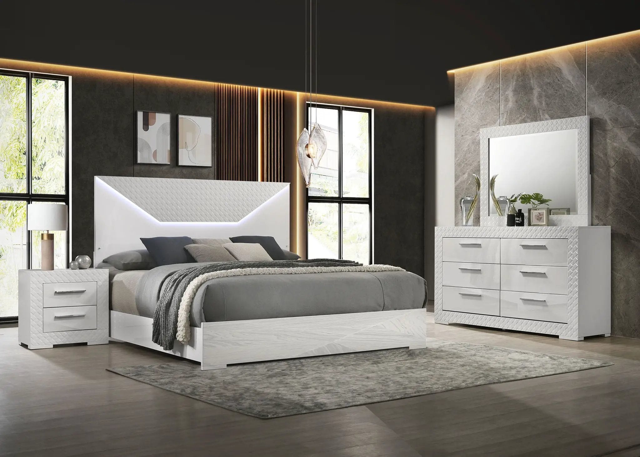 Ives 4-piece Eastern King Bedroom Set White High Gloss by Unique Piece Furniture