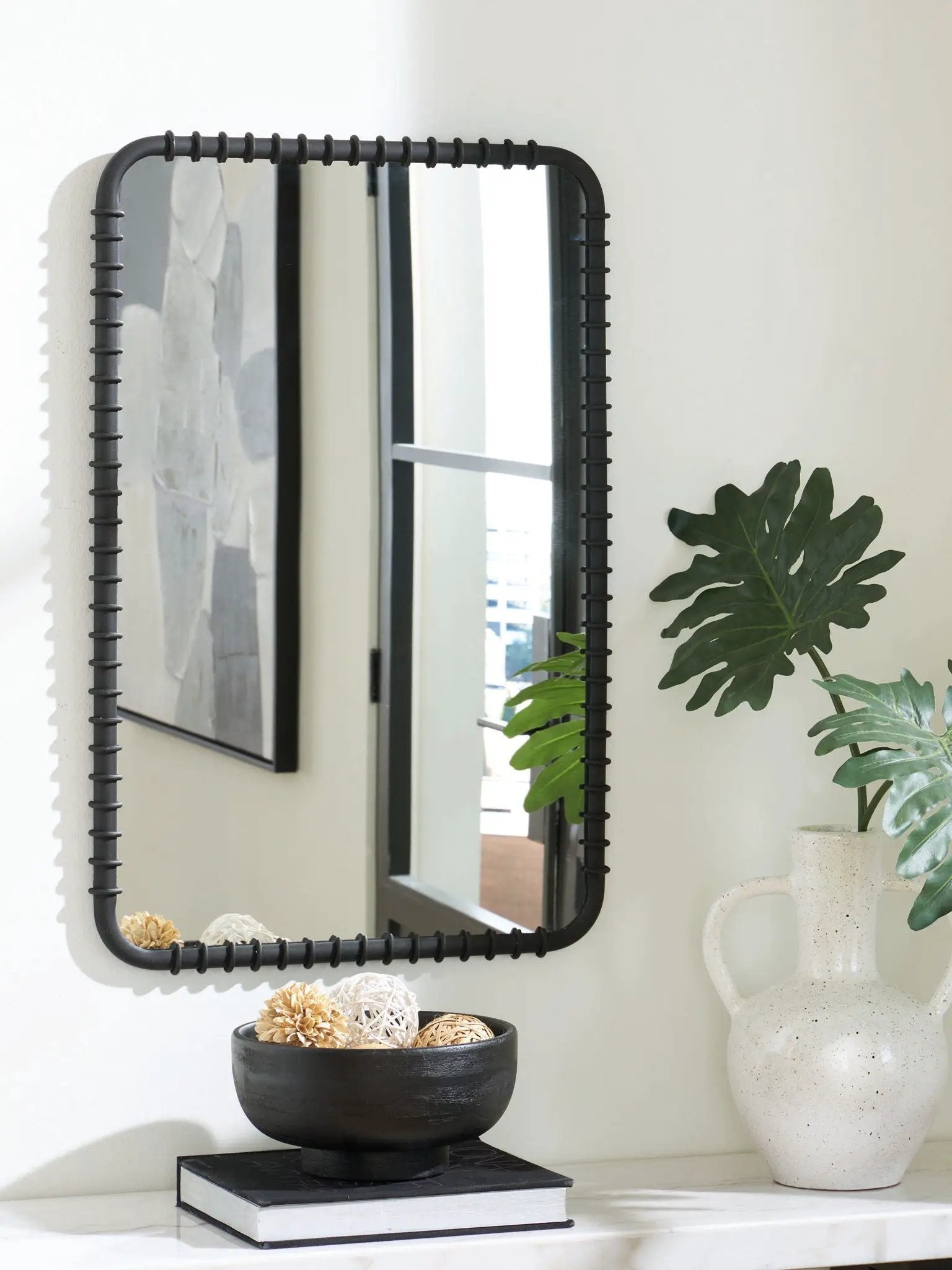 Judlow - Accent Mirror - Black by Unique Piece Furniture