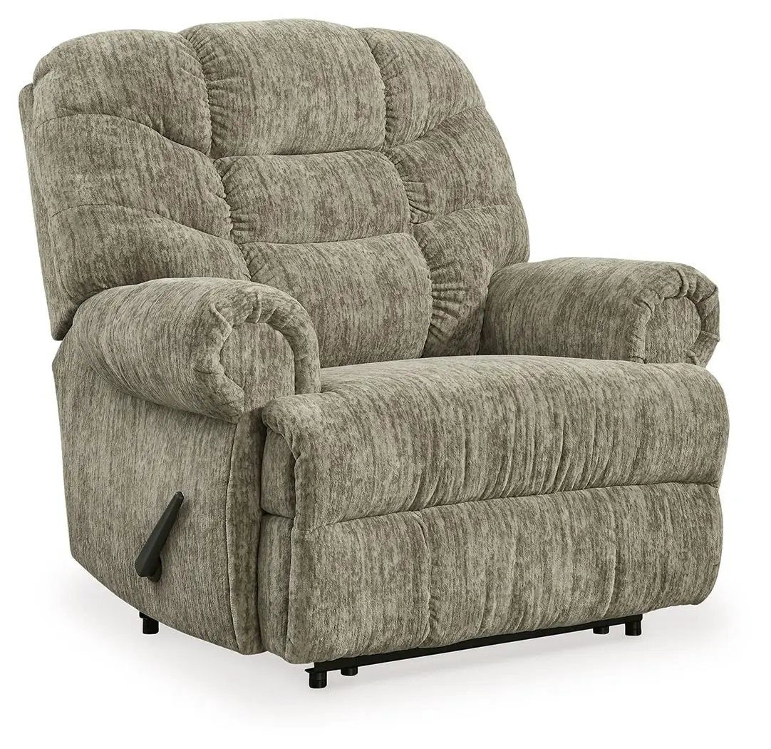 Movie Man - Zero Wall Recliner by Unique Piece Furniture