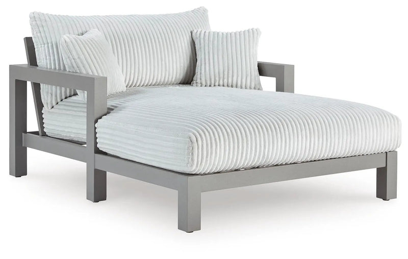 Hurley Park - Chaise Lounge With Cushion - Gray by Unique Piece Furniture