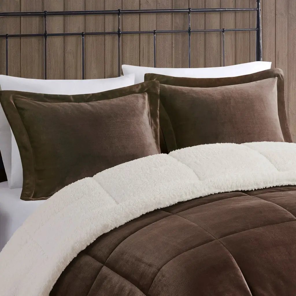 King Plush to Sherpa Down Alternative Comforter Set by HouseOfZazla
