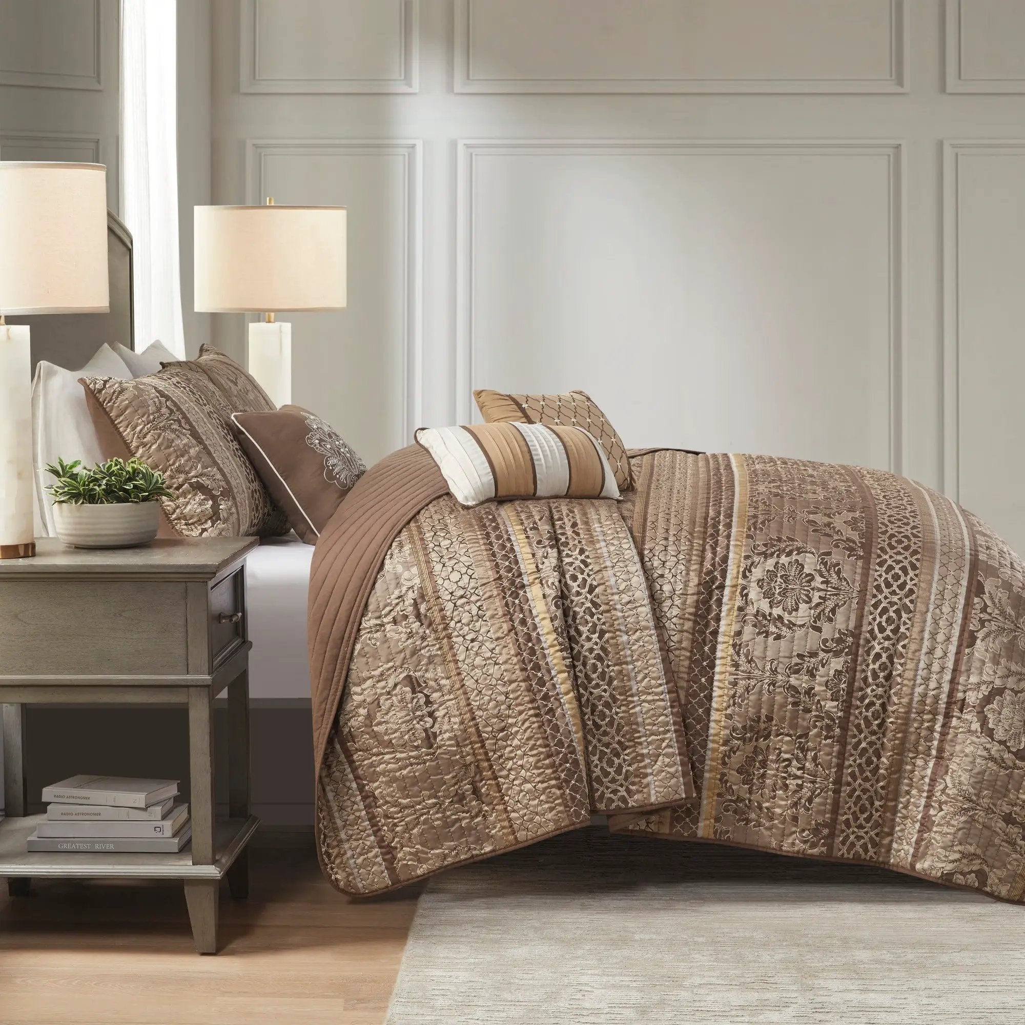 6 Piece Jacquard Quilt Set with Throw Pillows – Brown/Gold King/Cal King by HouseOfZazla