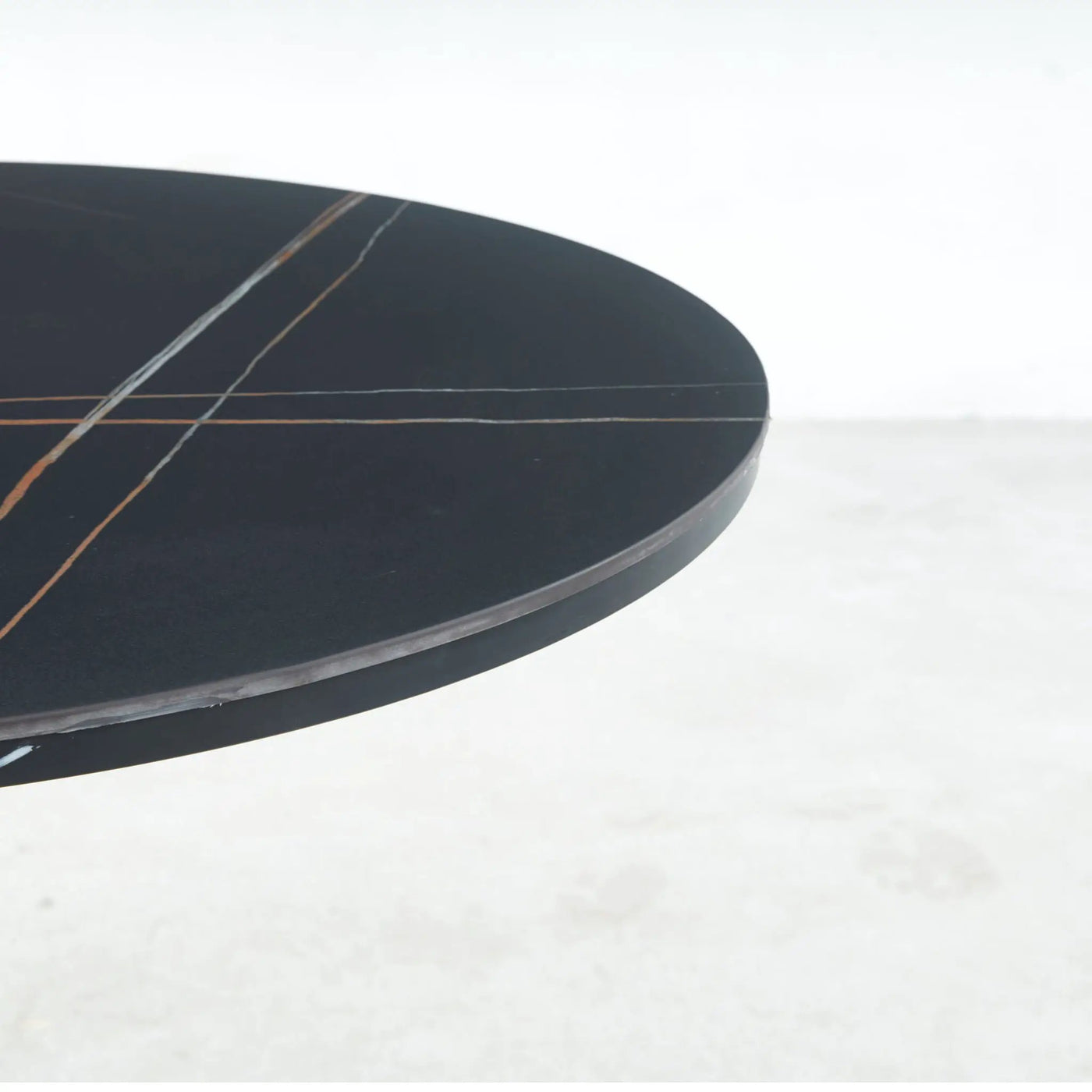 Mid-Century Tulip Table With Round Top and Pedestal Base by HouseOfZazla