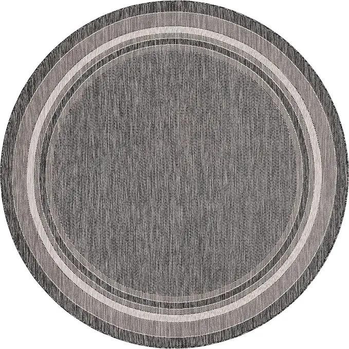 Unique Loom Outdoor Border Collection Area Rug - Soft Border (5' 3" Round, Black/ Ivory) by GreenHaven Gardens