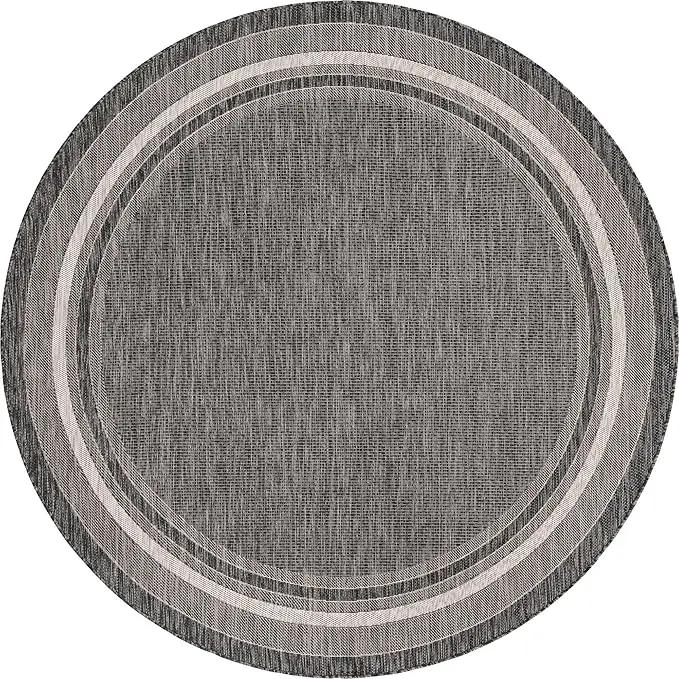 Unique Loom Outdoor Border Collection Area Rug - Soft Border (7' 10" Round, Black/ Ivory) by GreenHaven Gardens