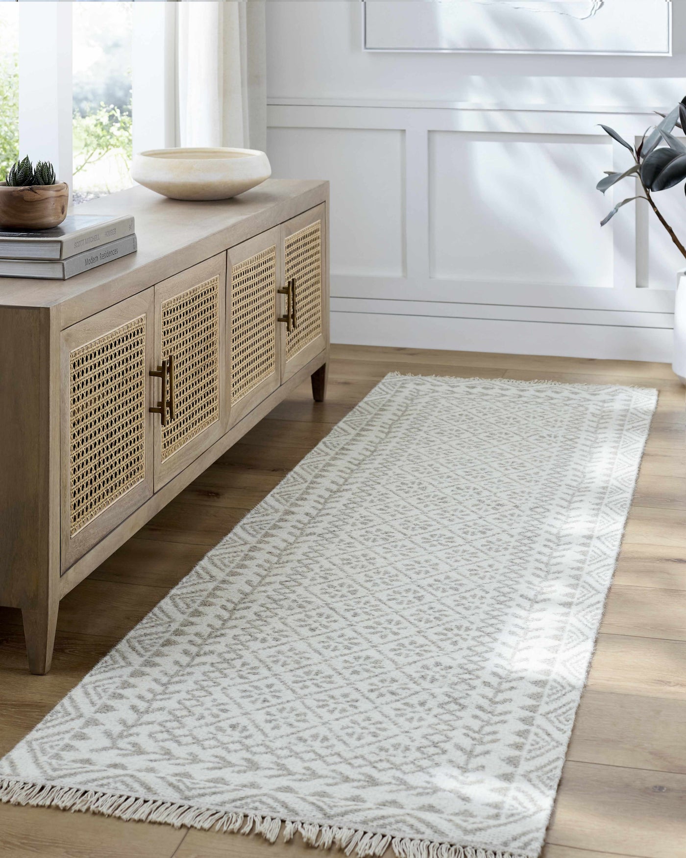Albus Area Rug - Clearance by Boutique Rugs