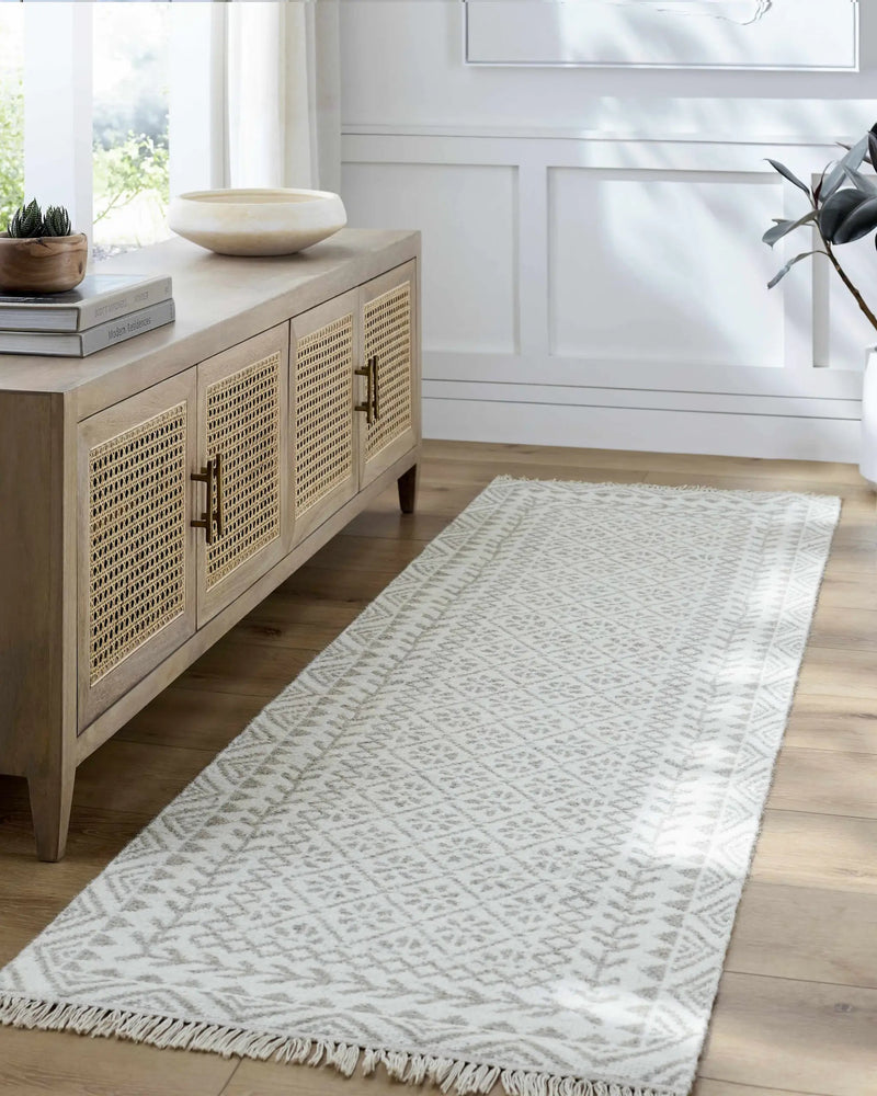 Albus Area Rug - Clearance by Boutique Rugs