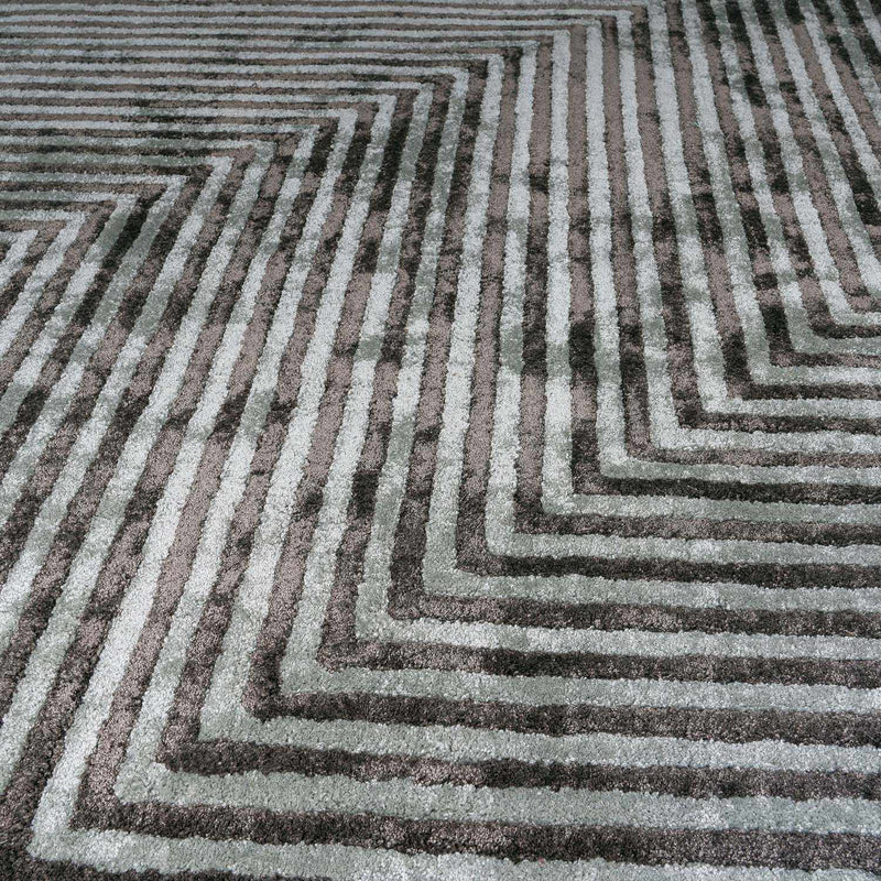 Quartz Patterned Sheen Gray/Green Viscose Rug by Boutique Rugs