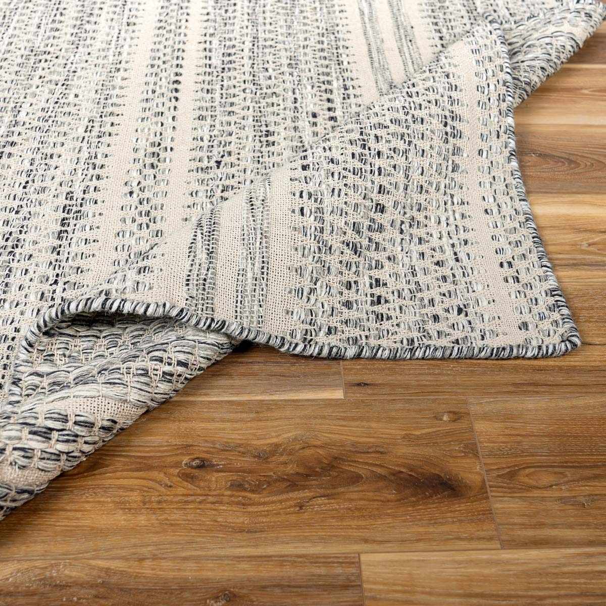Arabi Wool Area Rug by Boutique Rugs