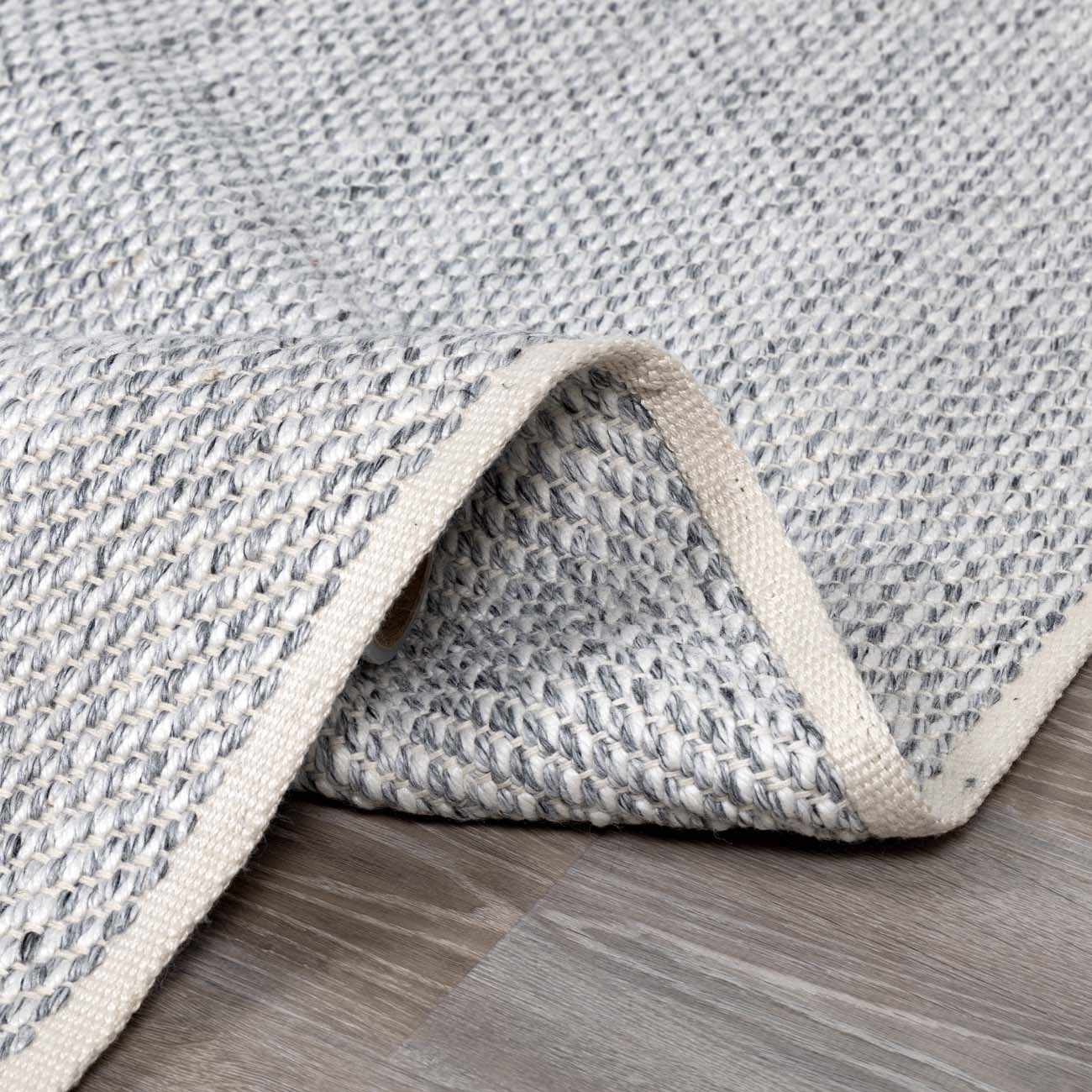 Stenhousemuir Luxe Handmade Rug - Clearance by Boutique Rugs