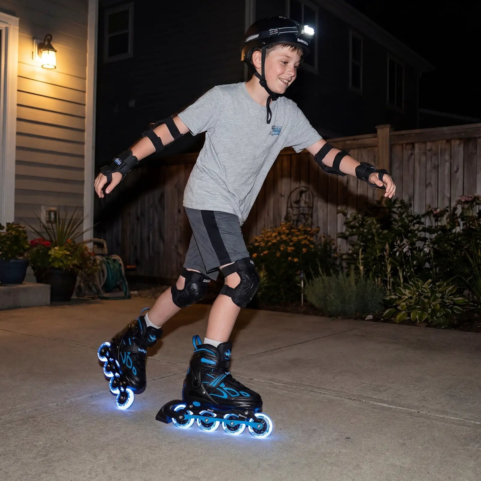 Adjustable Kids' Incline Skates 4 Sizes Adjustable Blade Roller by DirectDeals