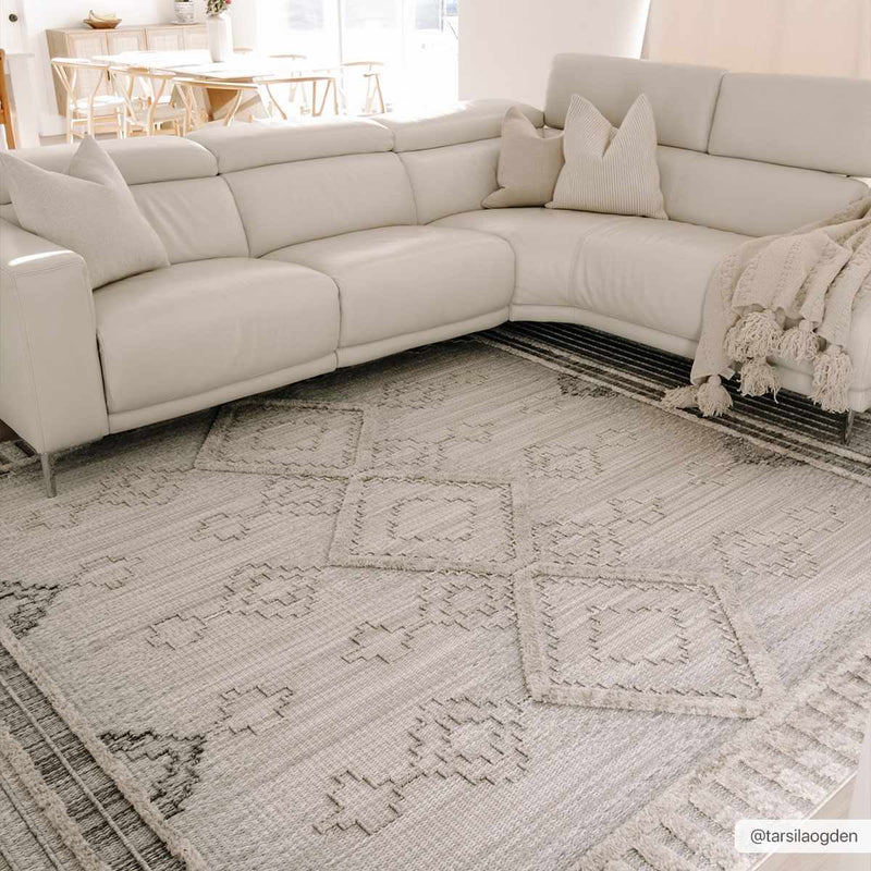 Amaga High-Low Rustic Rug by Boutique Rugs