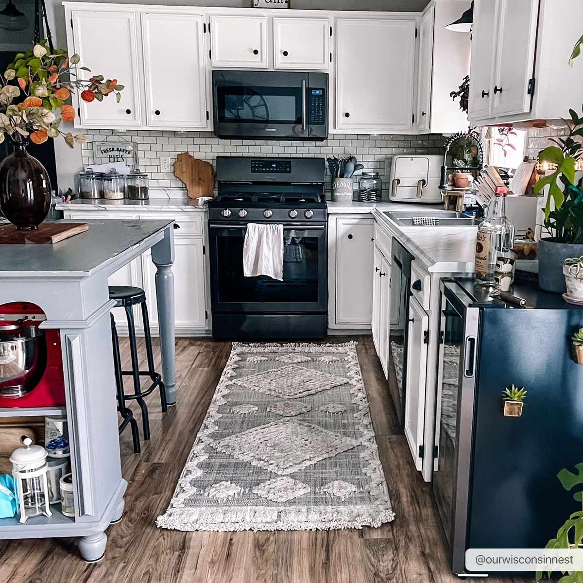 Ampusungan Area Rug by Boutique Rugs