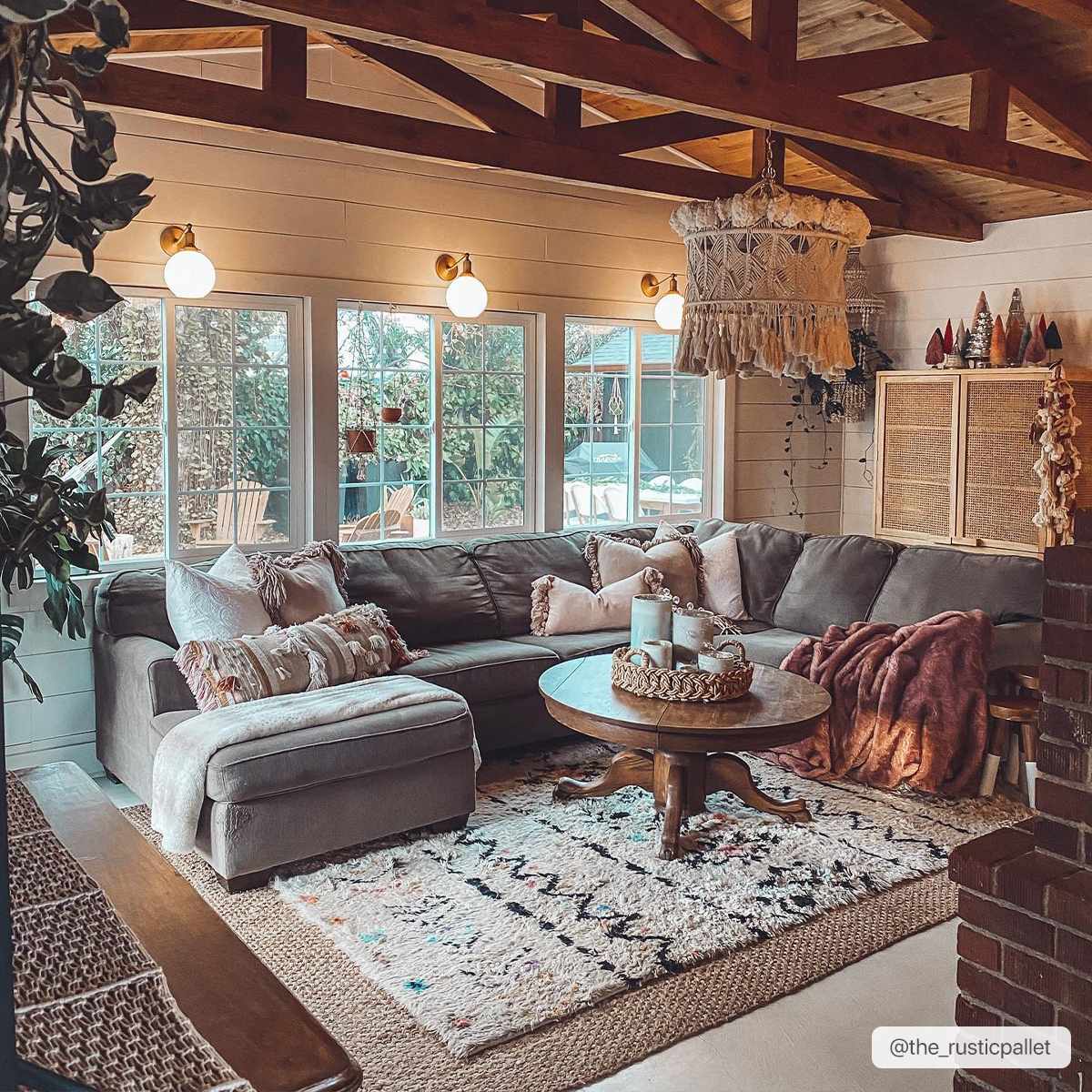 Arcanum Hand Knotted Wool Area Rug - Clearance by Boutique Rugs