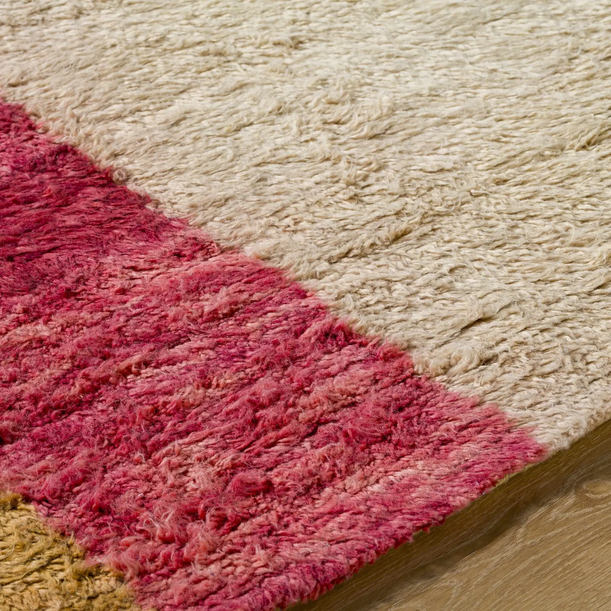 Budrys Wool Area Rug by Boutique Rugs
