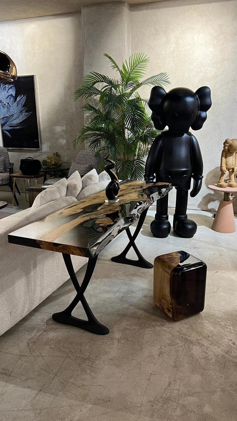 Resin Live Edge Console Table Made of Linden Wood - Foyer Table- Entryway Table by Gizz