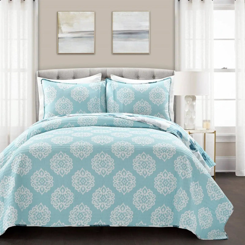 Full/Queen Blue Grey Flowers Lightweight Polyester Microfiber Quilt Set by HomePacific