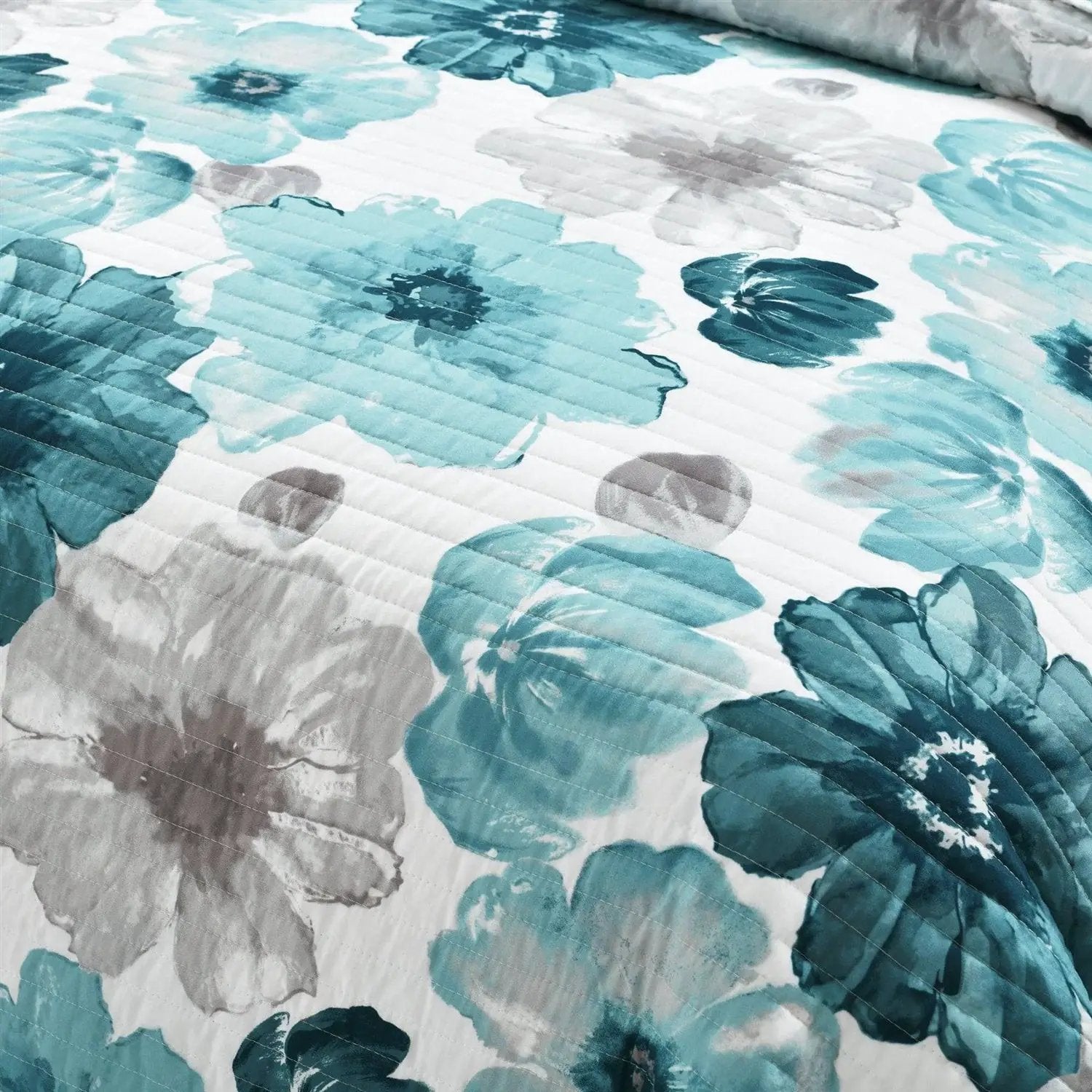 Full/Queen Blue Grey Flowers Lightweight Polyester Microfiber Quilt Set by HomePacific