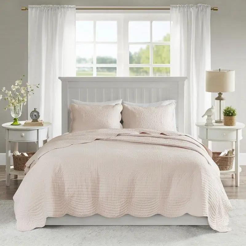 Full/Queen Size 3 Piece Reversible Scalloped Edges Microfiber Quilt Set in Blush by HomePacific