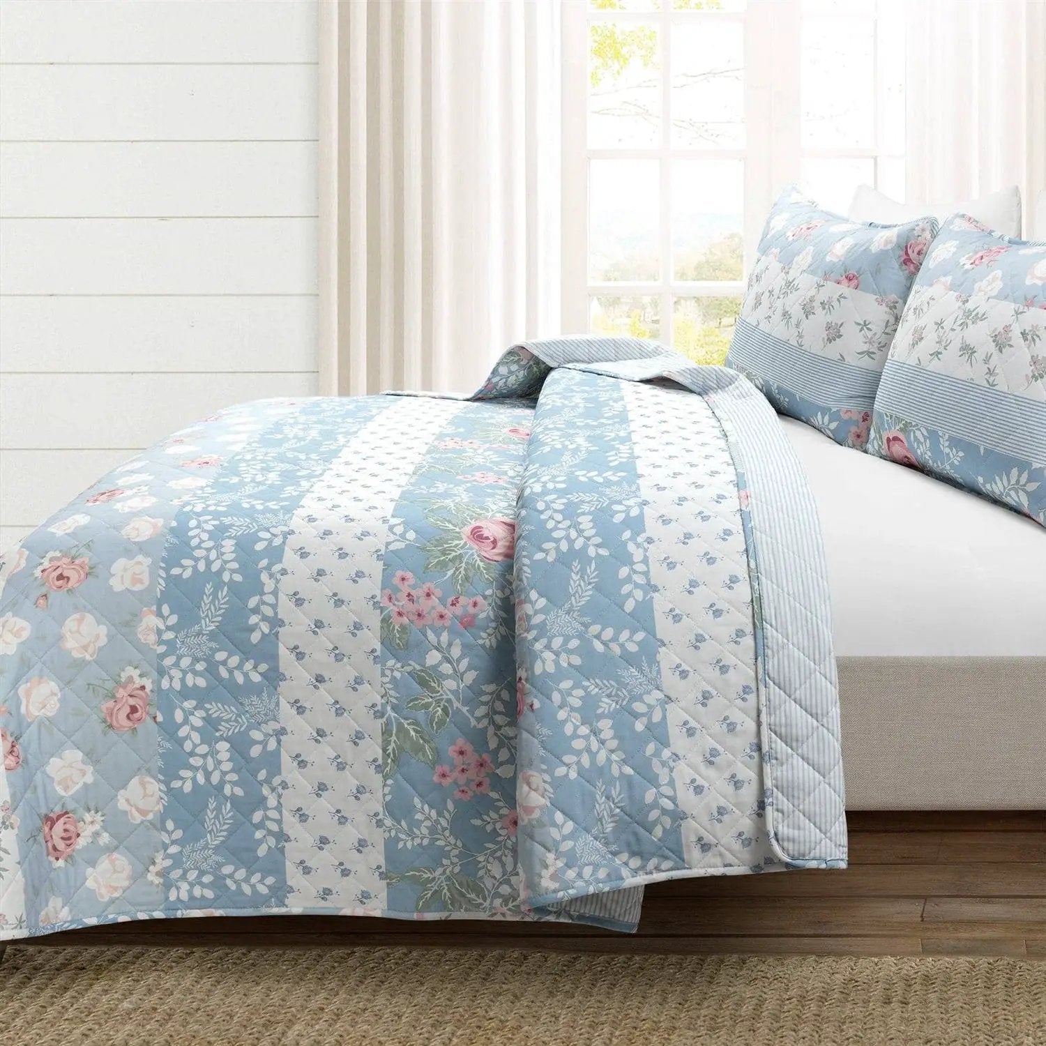 Full/Queen Blue Pink White Beige Floral Cottage Lightweight 3-Piece Quilt Set by HomePacific