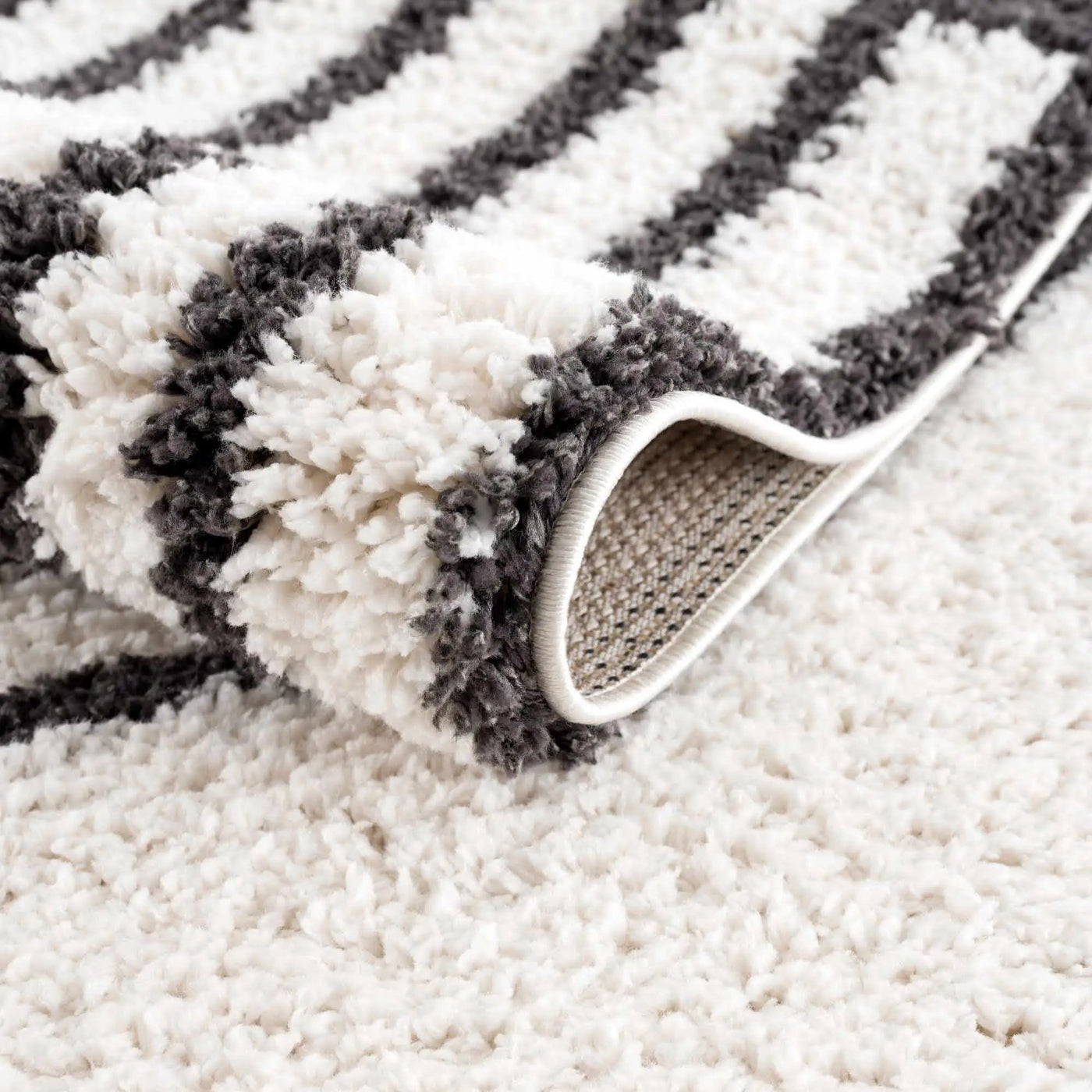 Bauer Plush Black Rainbow Rug - Clearance by Boutique Rugs