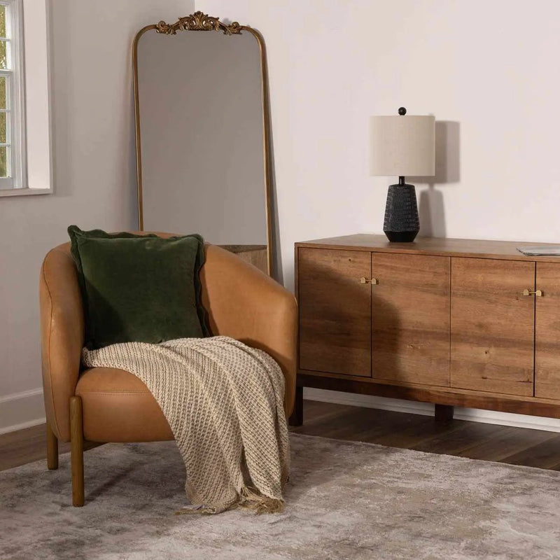Berehomet Black Table Lamp by Boutique Rugs