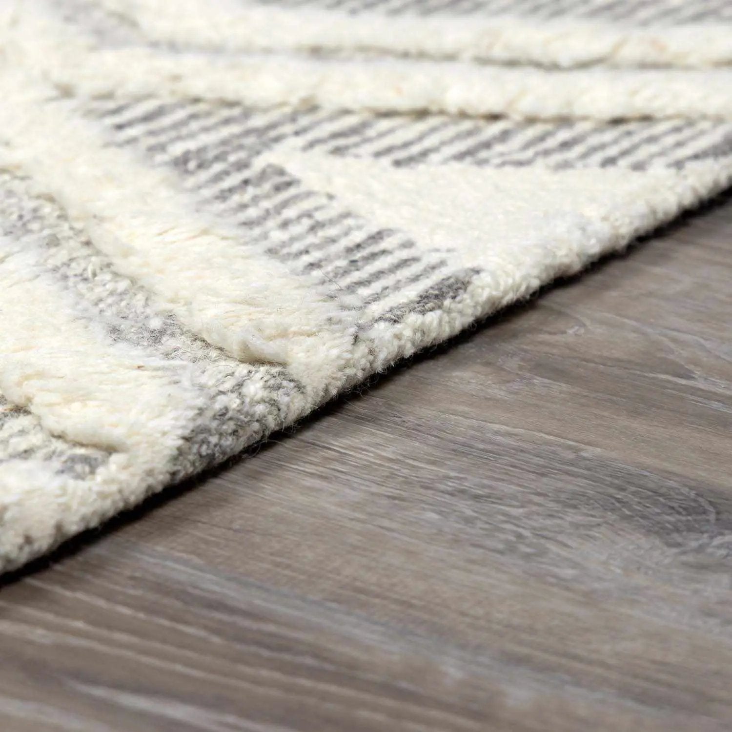 Boncarbo Area Rug - Clearance by Boutique Rugs