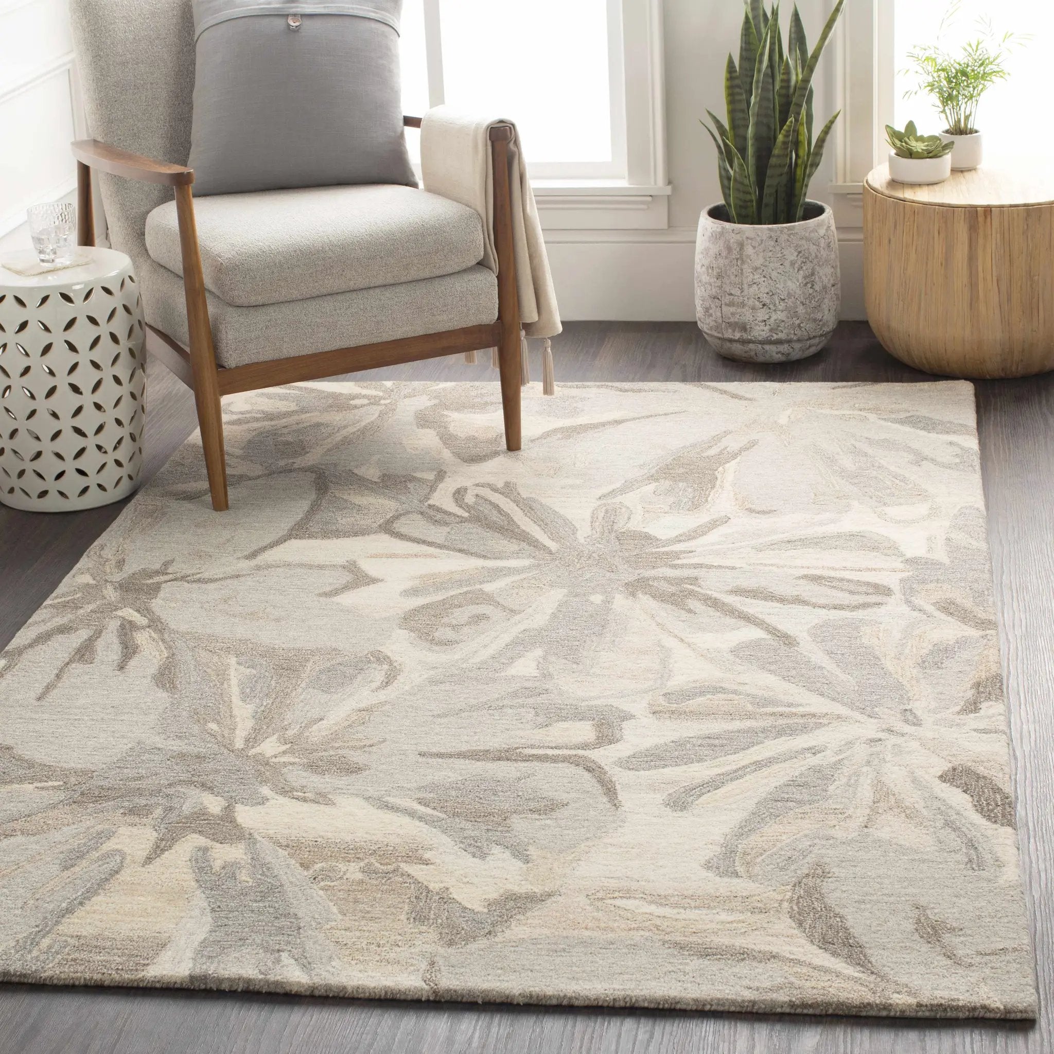 Ilfeld Athena Beige Floral Wool Rug by Boutique Rugs