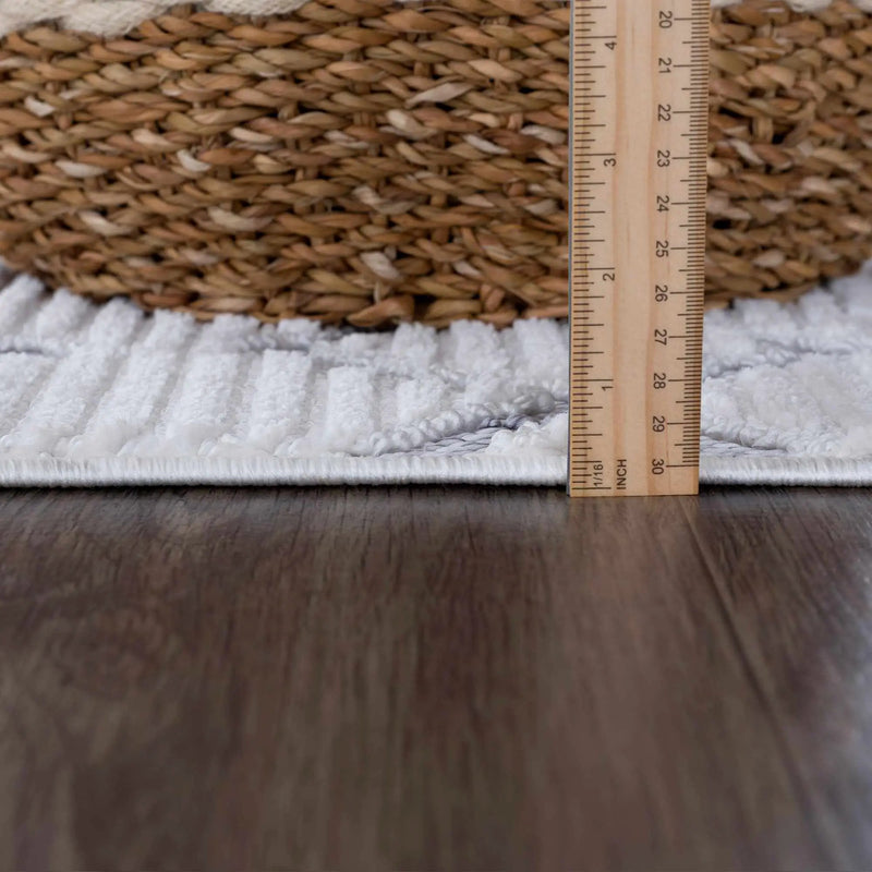 Ivory Gray Beil Textured Trellis Fringe Area Rug - Clearance by Boutique Rugs