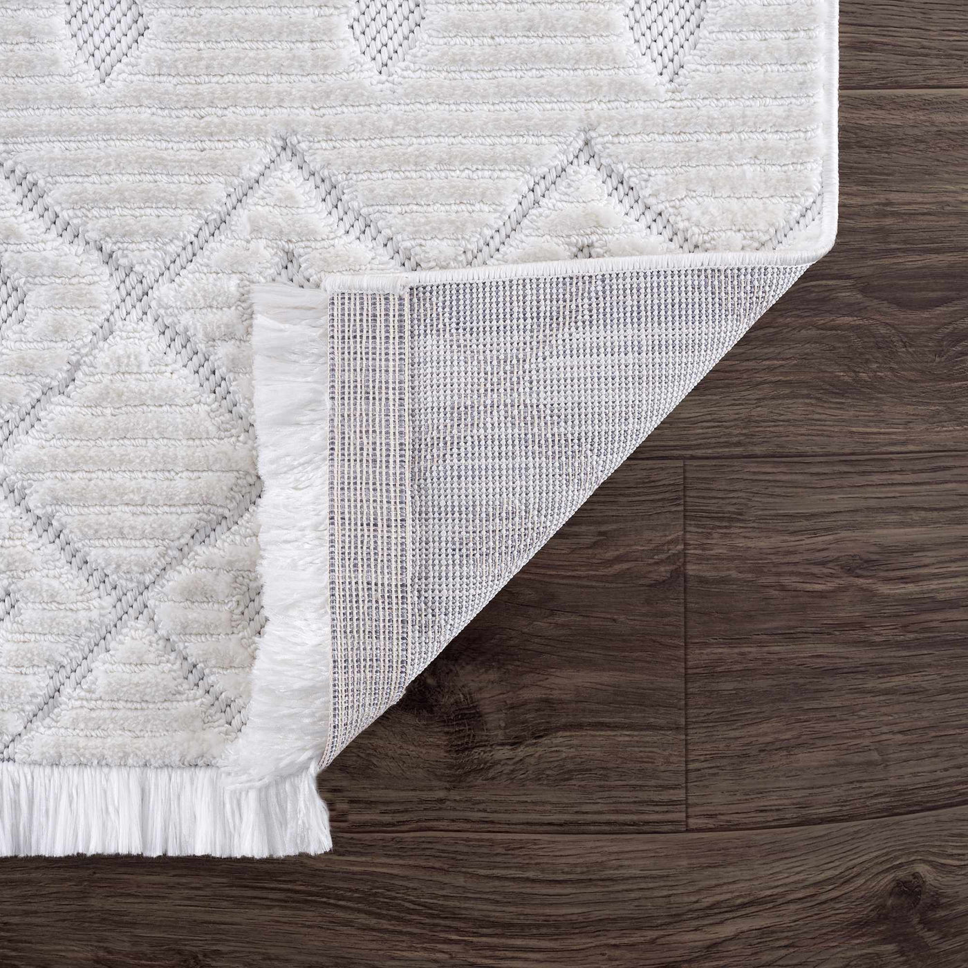 Ivory Beil 3D Fringe Area Rug - Clearance by Boutique Rugs