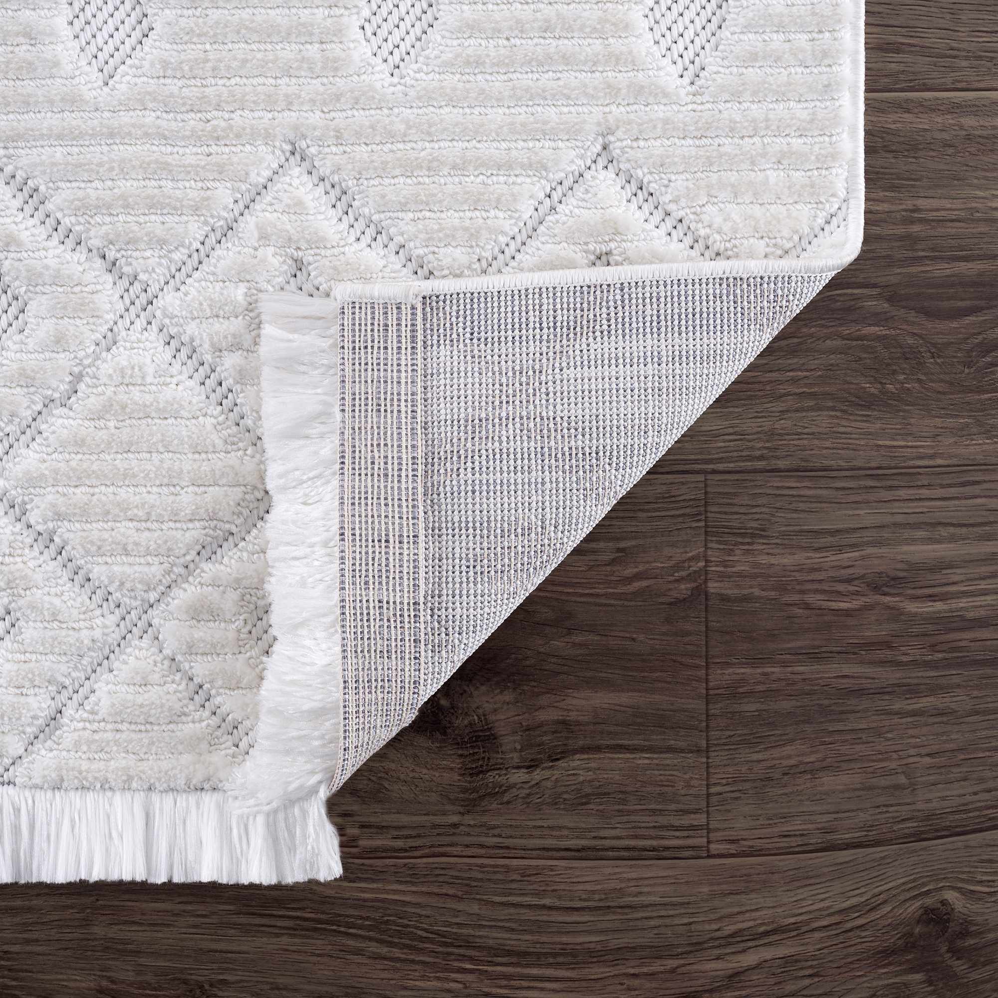 Ivory Beil 3D Fringe Area Rug - Clearance by Boutique Rugs