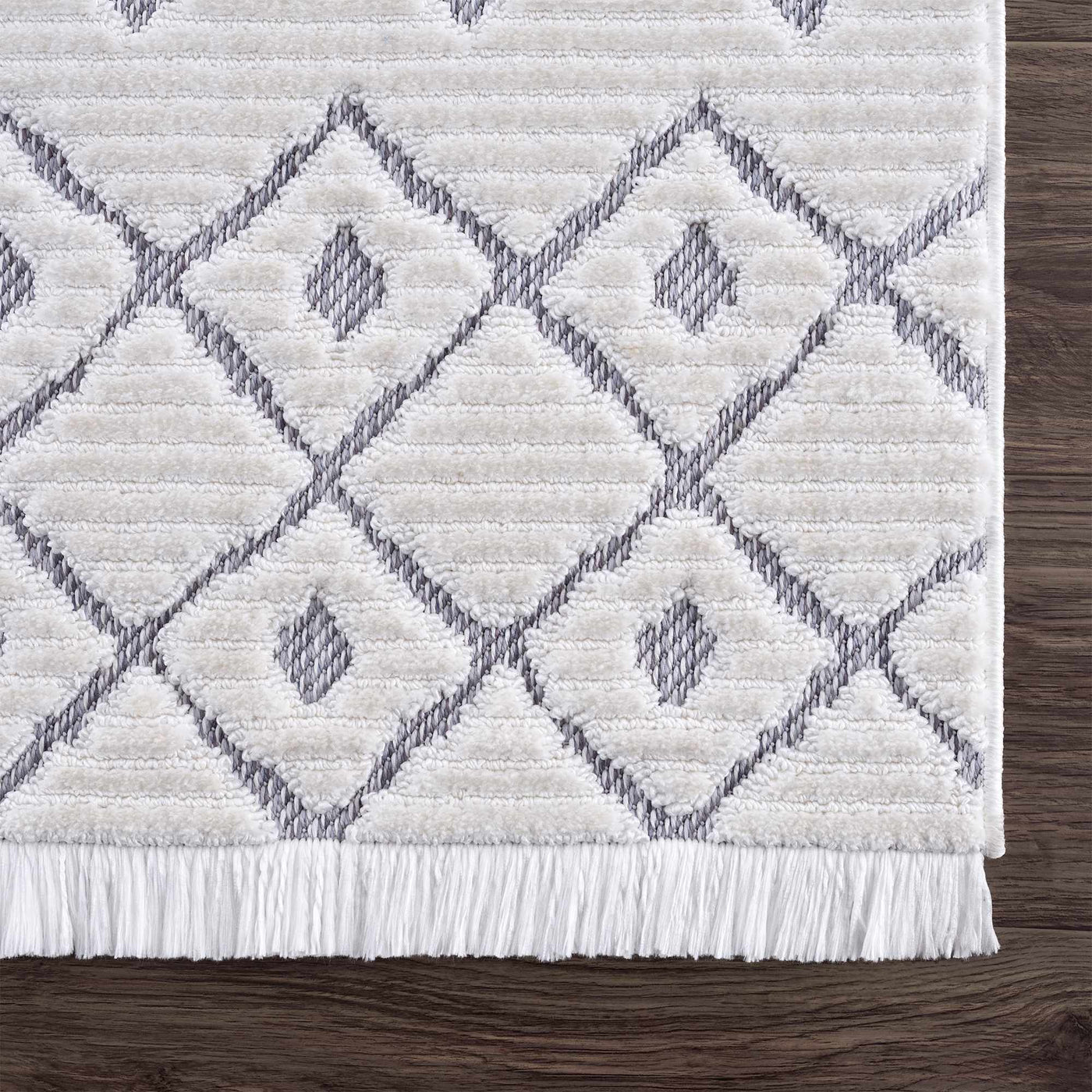 Ivory Gray Beil Textured Trellis Fringe Area Rug - Clearance by Boutique Rugs