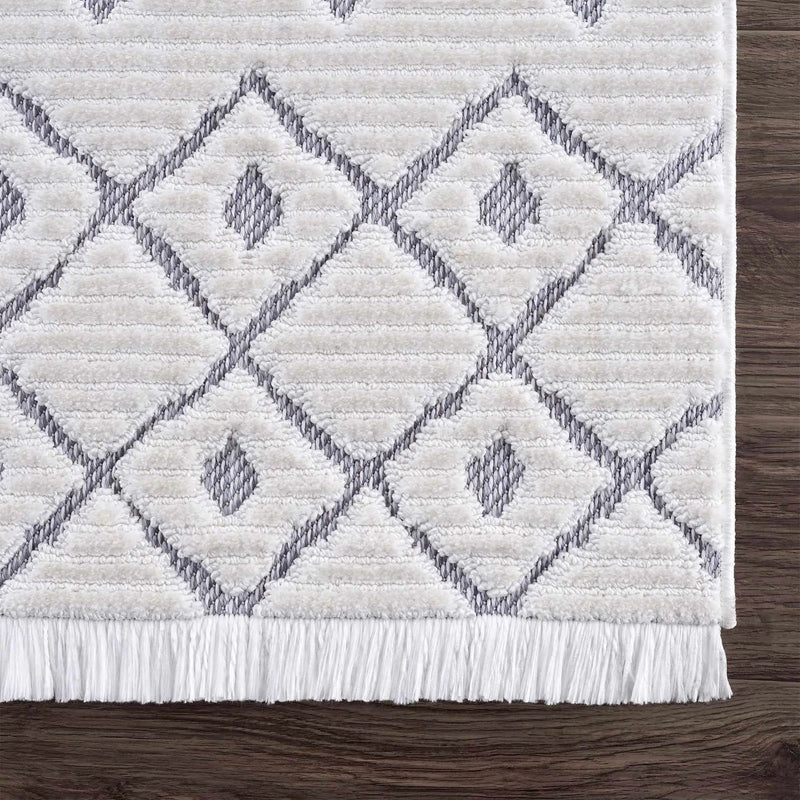 Ivory Gray Beil Textured Trellis Fringe Area Rug - Clearance by Boutique Rugs