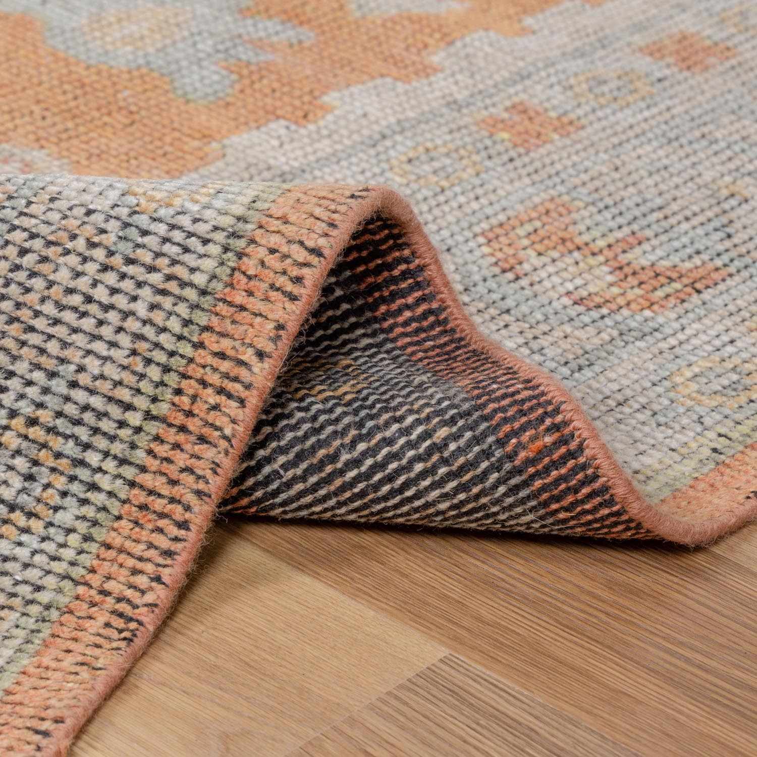 Cacoon Area Rug - Clearance by Boutique Rugs