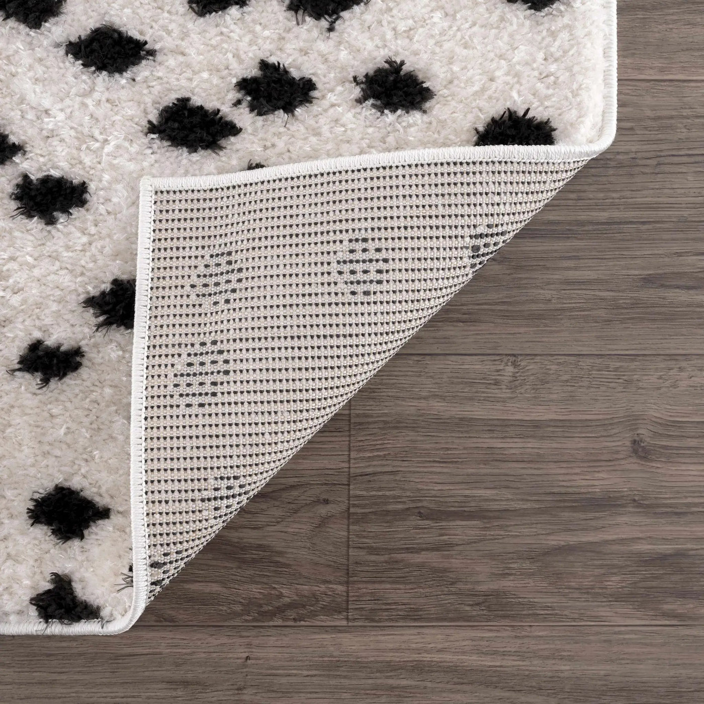 Cansu Black & White Dotted Area Rug by Boutique Rugs
