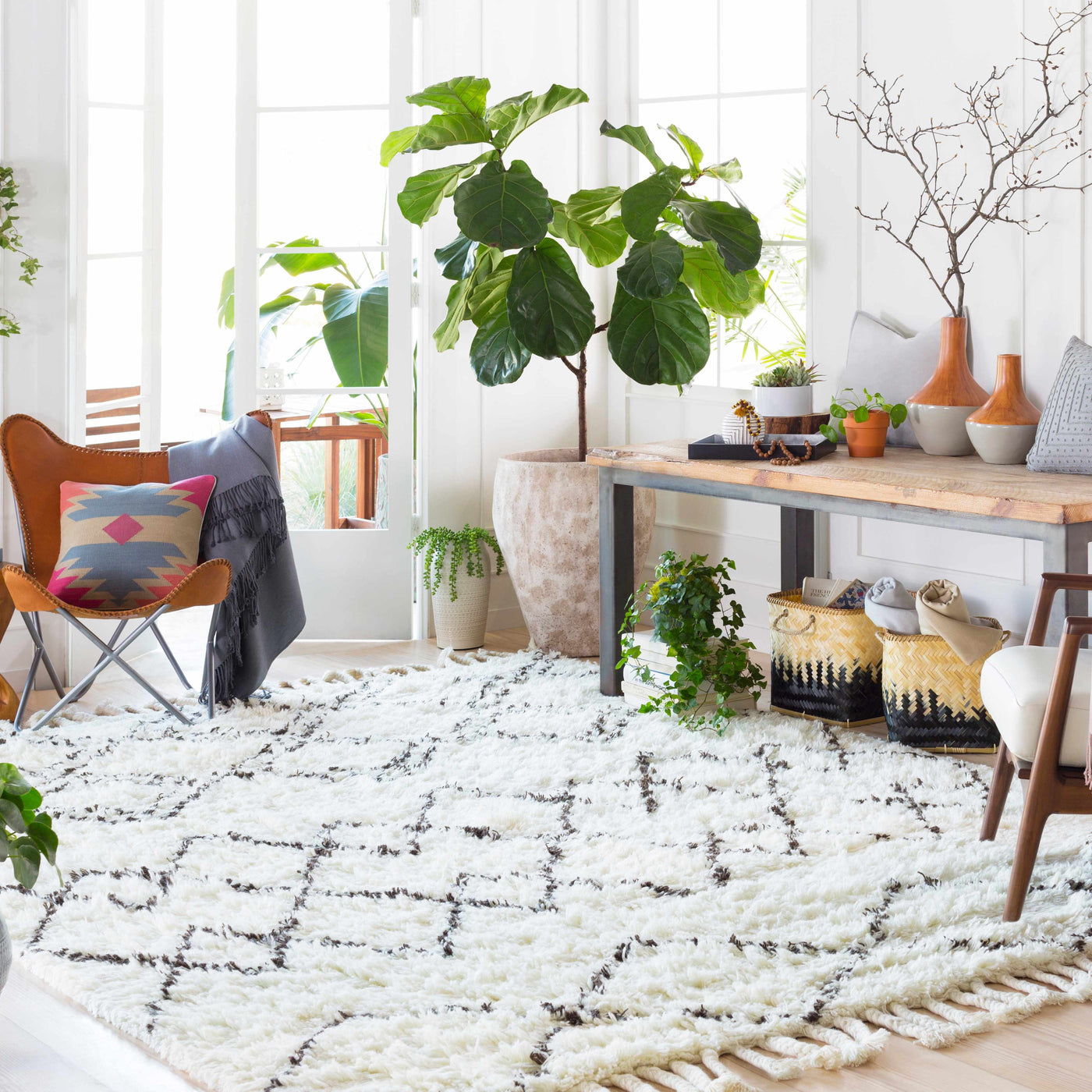 Catoosa White/Black Trellis Wool Rug - Clearance by Boutique Rugs