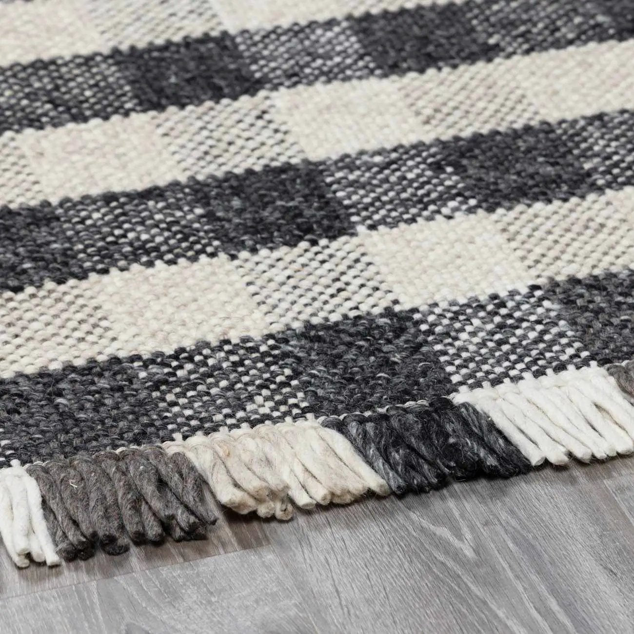Chilliwack Gray Plaid Wool Rug by Boutique Rugs