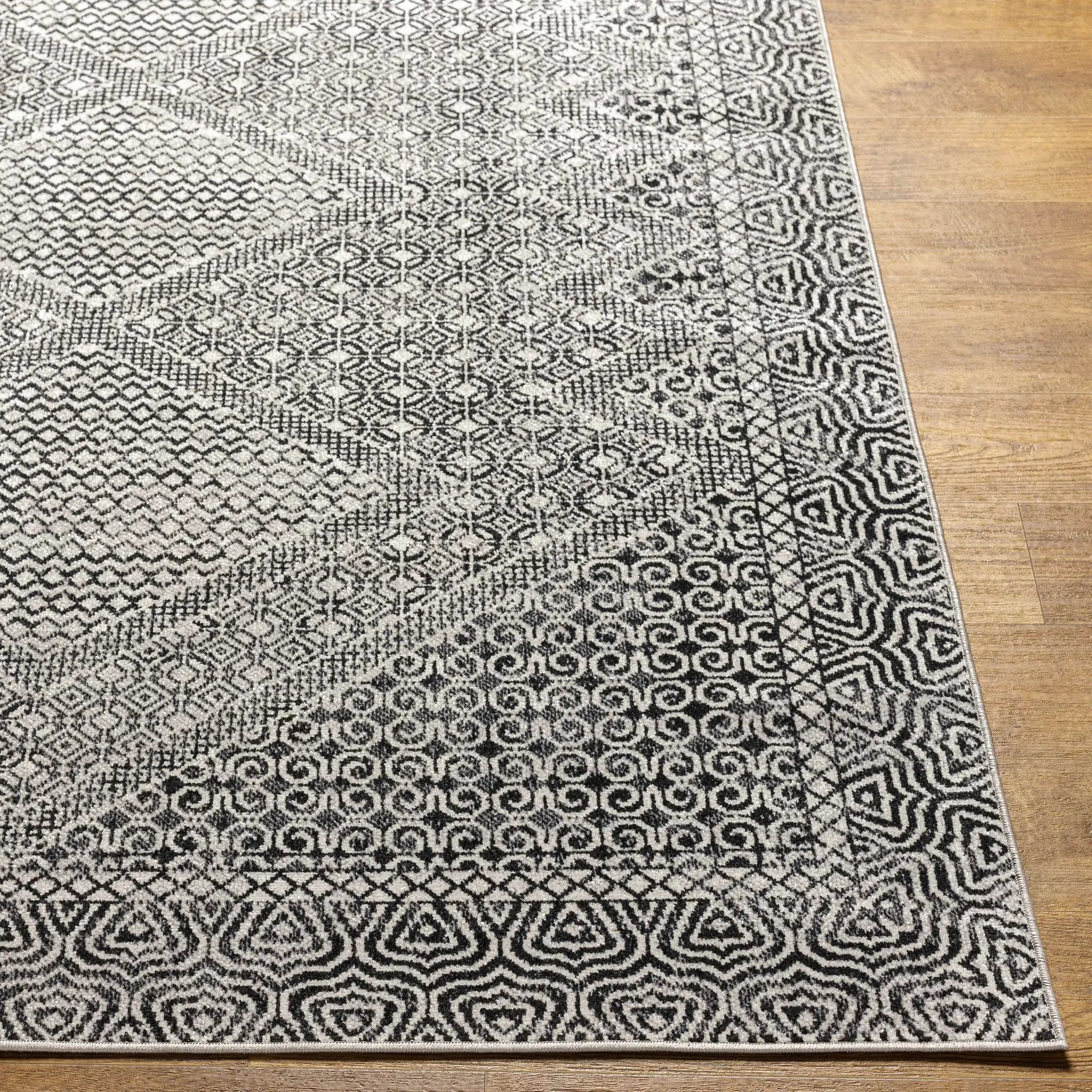 Coledale Black & White Washable Rug - Clearance by Boutique Rugs