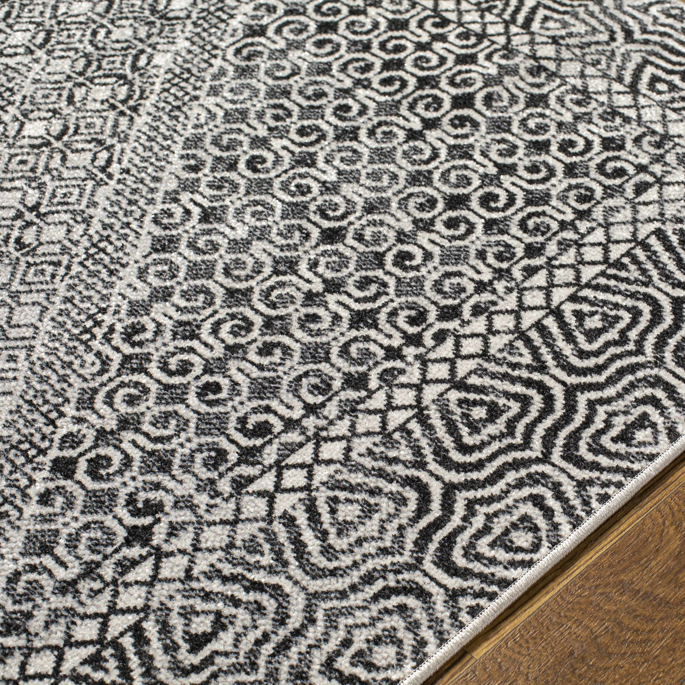 Coledale Black & White Washable Rug - Clearance by Boutique Rugs