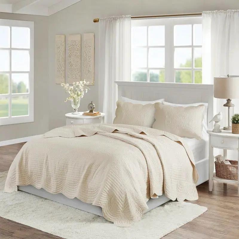 King Size 3 Piece Reversible Scalloped Edges Microfiber Quilt Set in Cream by HomePacific