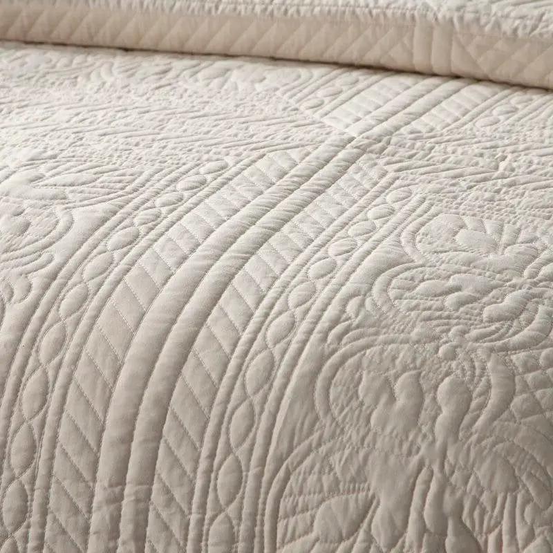 King Size 3 Piece Reversible Scalloped Edges Microfiber Quilt Set in Cream by HomePacific