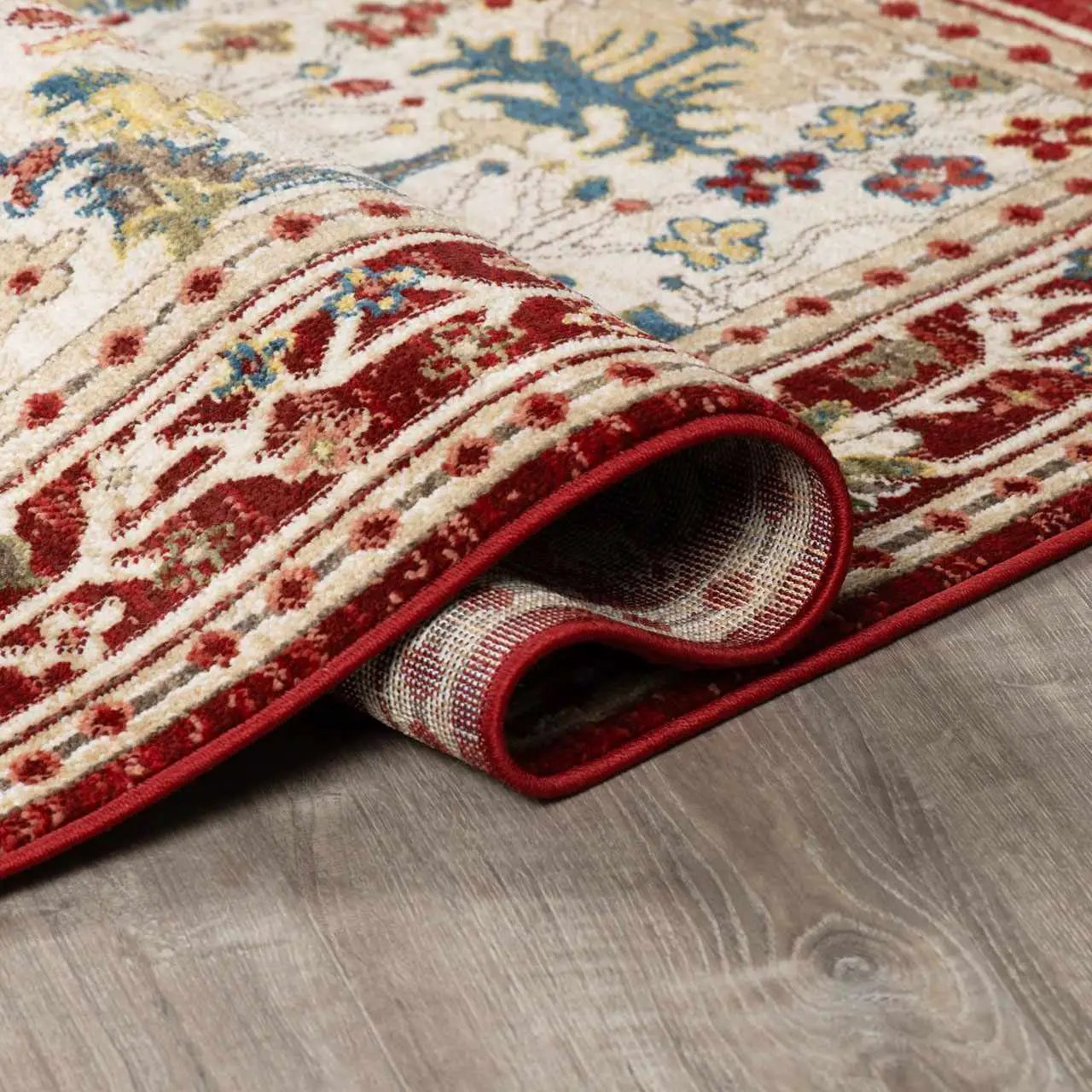 Neola White/Red Damask Area Rug by Boutique Rugs