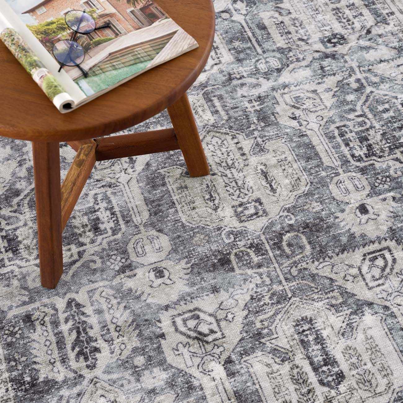Off White Holi-4602 Washable Area Rug - Clearance by Boutique Rugs